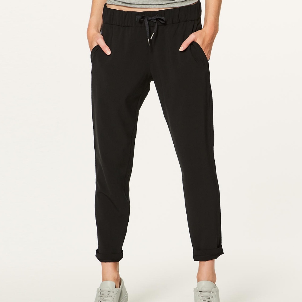 Lululemon on the fly woven pants